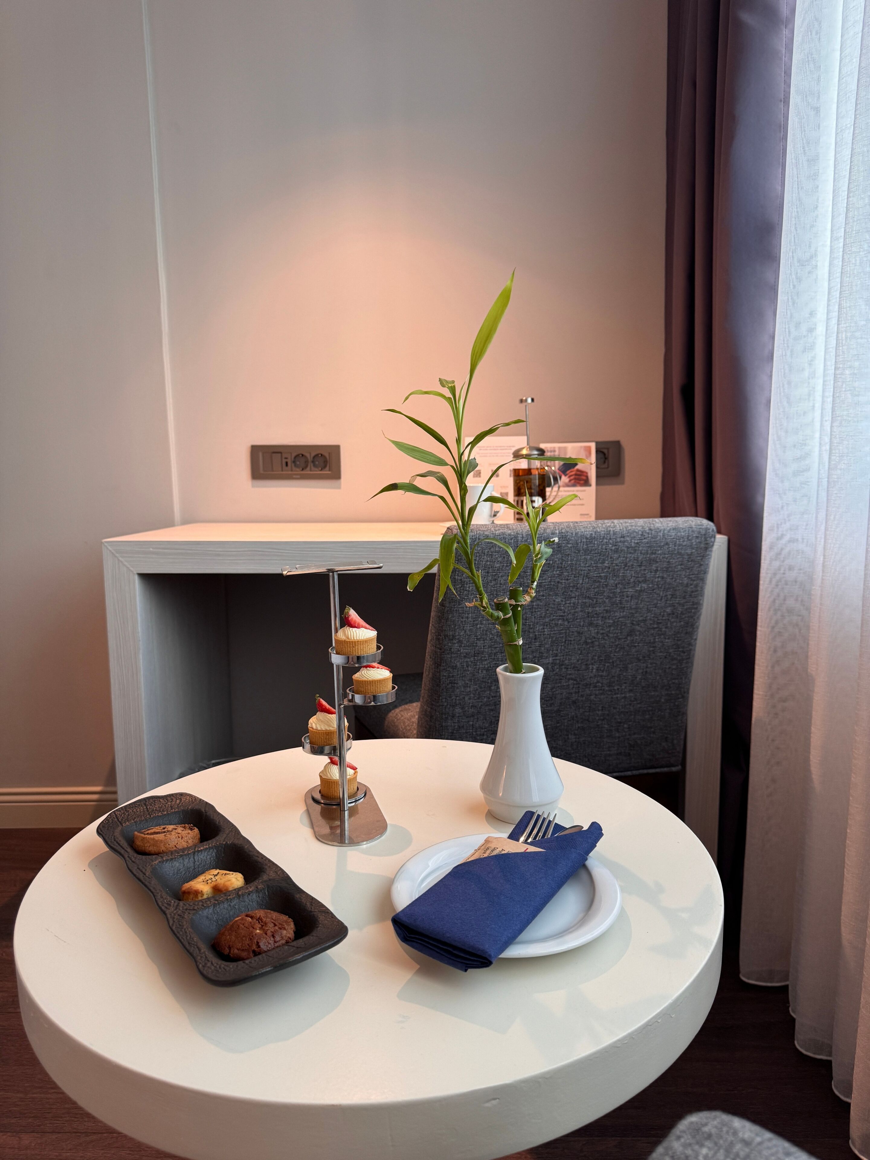 1 bedroom, premium bedding, in-room safe, desk