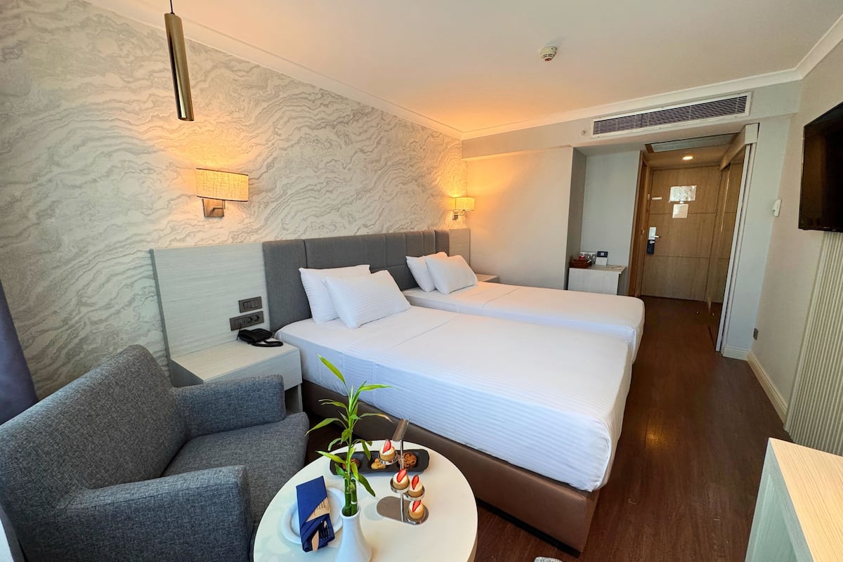 Deluxe Twin Room - Free SPA Access | 1 quarto, roupas de cama premium, cofres nos quartos, escrivaninha