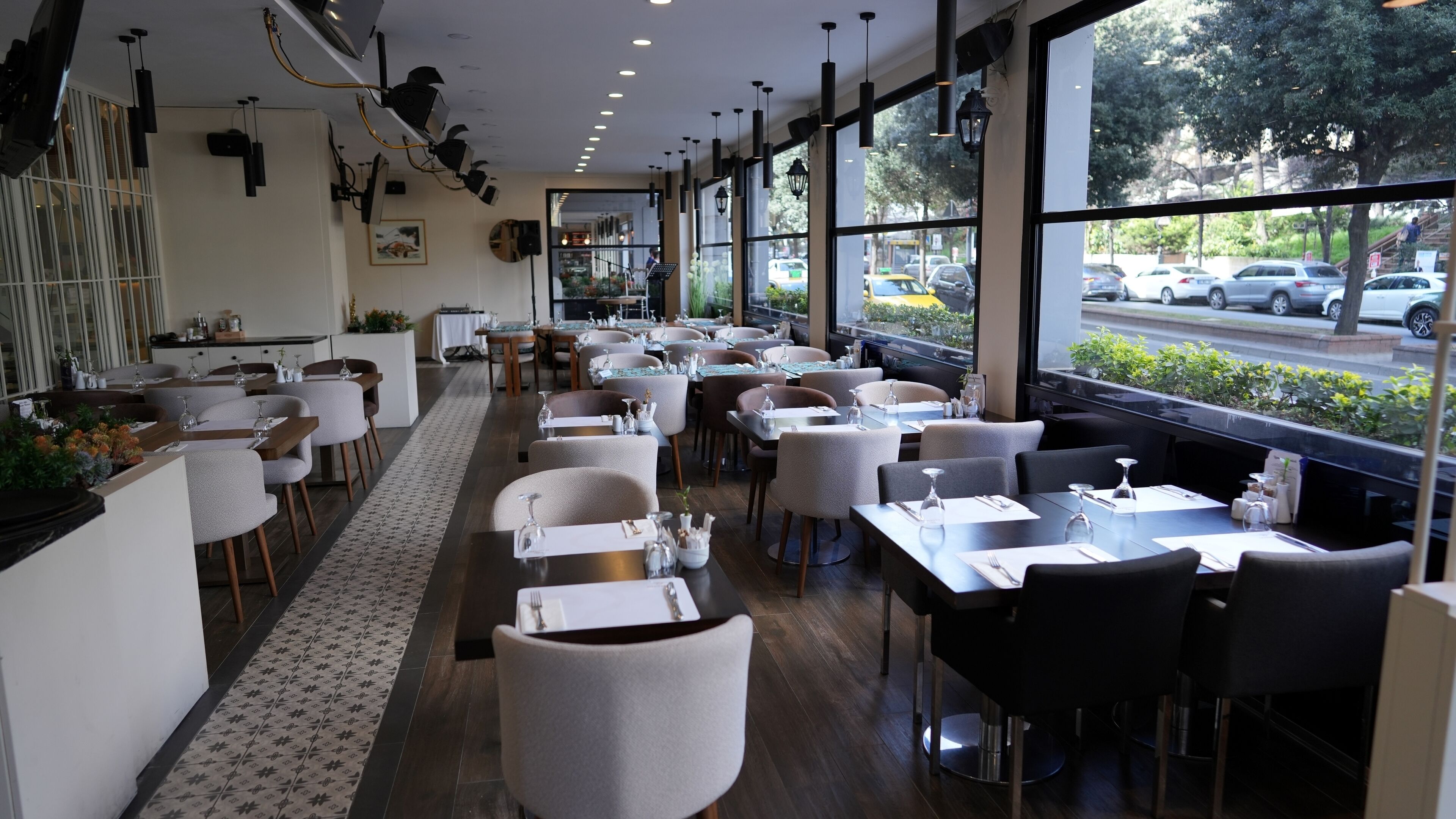 Café da manhã, almoço e jantar