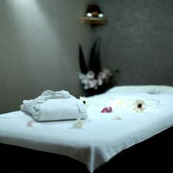 Couples treatment room(s), sauna, steam room, Turkish bath/hammam