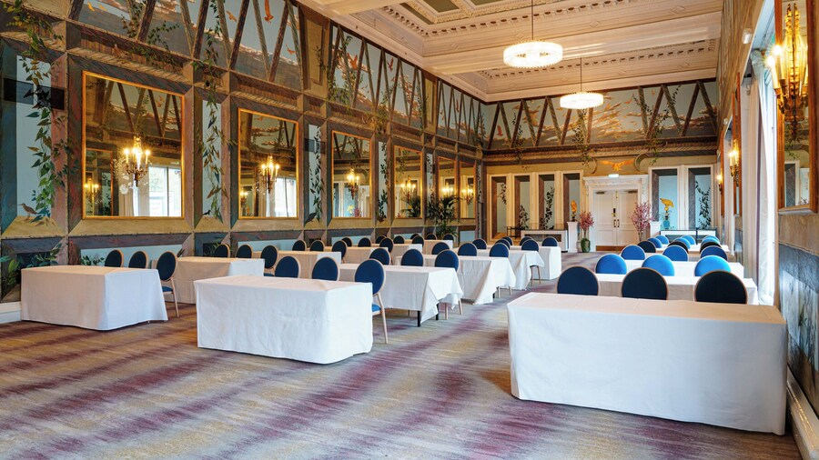 The Caledonian Edinburgh, Curio Collection by Hilton