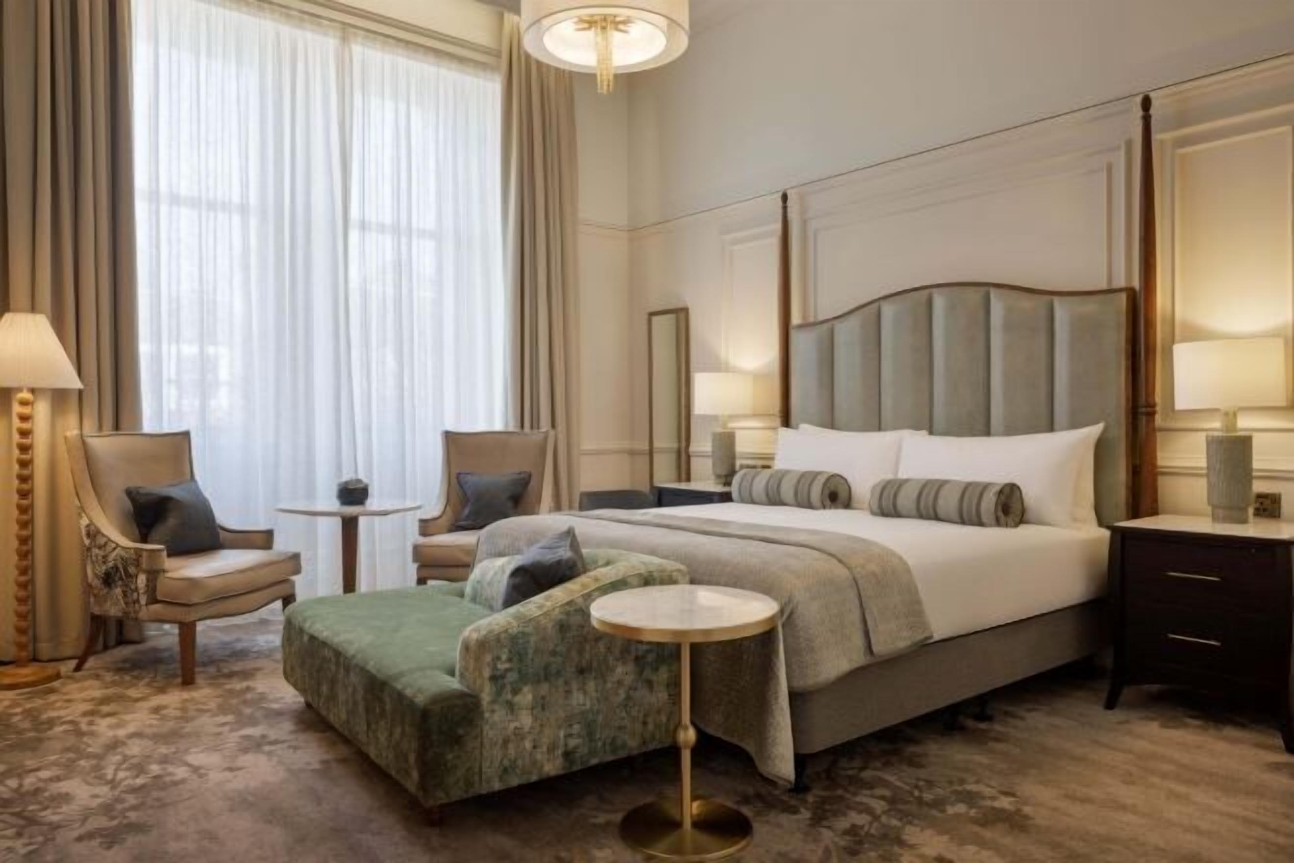 Egyptian cotton sheets, premium bedding, in-room safe, desk