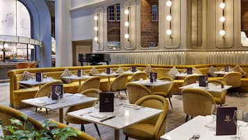 3 restauranter; serverer frokost