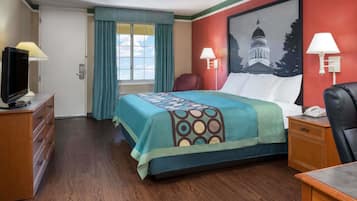 Escritorio, insonorización, tabla de planchar con plancha y wifi gratis