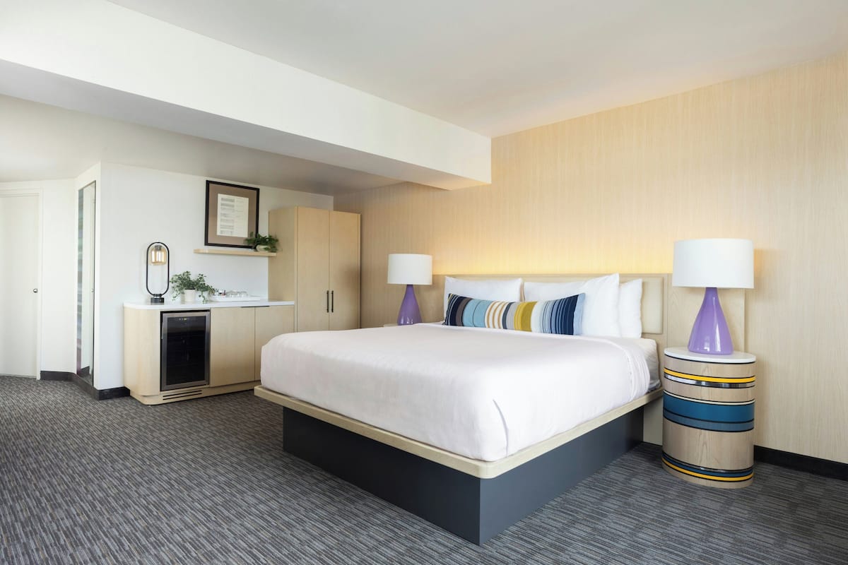 Superior Room, 1 King Bed, Mountain View (Junior Suite) | Premium bedding, in-room safe, desk, laptop workspace