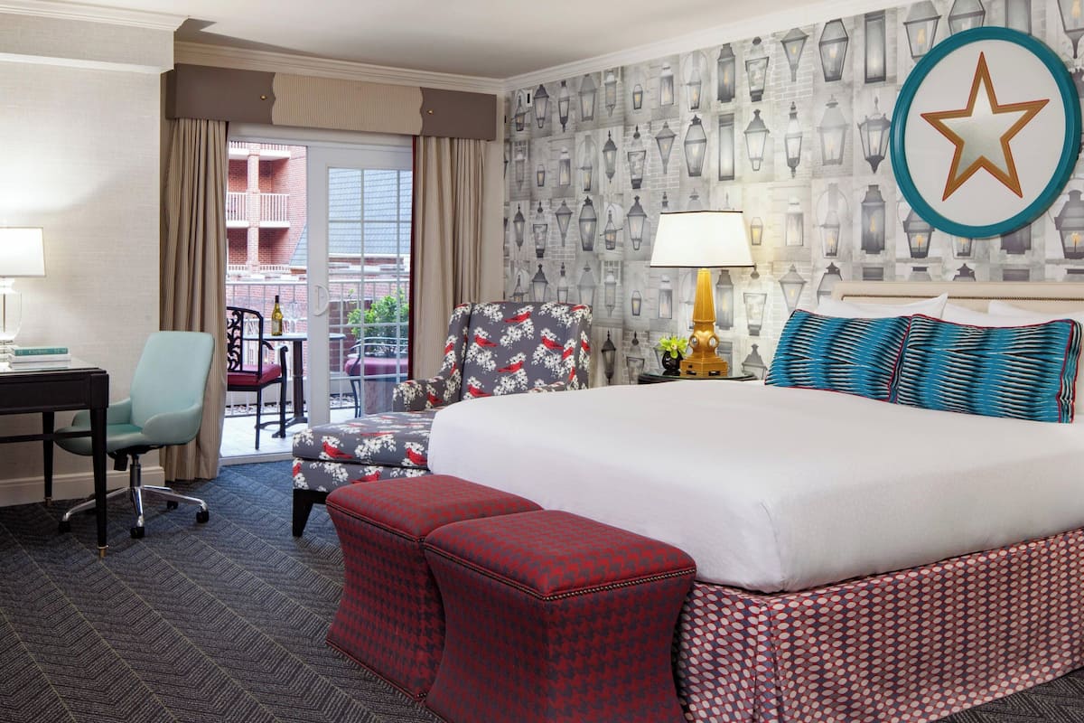 Room, 1 King Bed, Non Smoking, Terrace | 1 bedroom, Frette Italian sheets, premium bedding, pillowtop beds