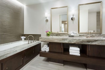 Presidential Suite, 1 Bedroom | Bathroom | Combined shower/tub, designer toiletries, hair dryer, towels at Hilton Boston Park Plaza