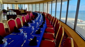 2 restaurants; breakfast, lunch, dinner, and brunch served - Radisson Hotel Trinidad (Port of Spain)