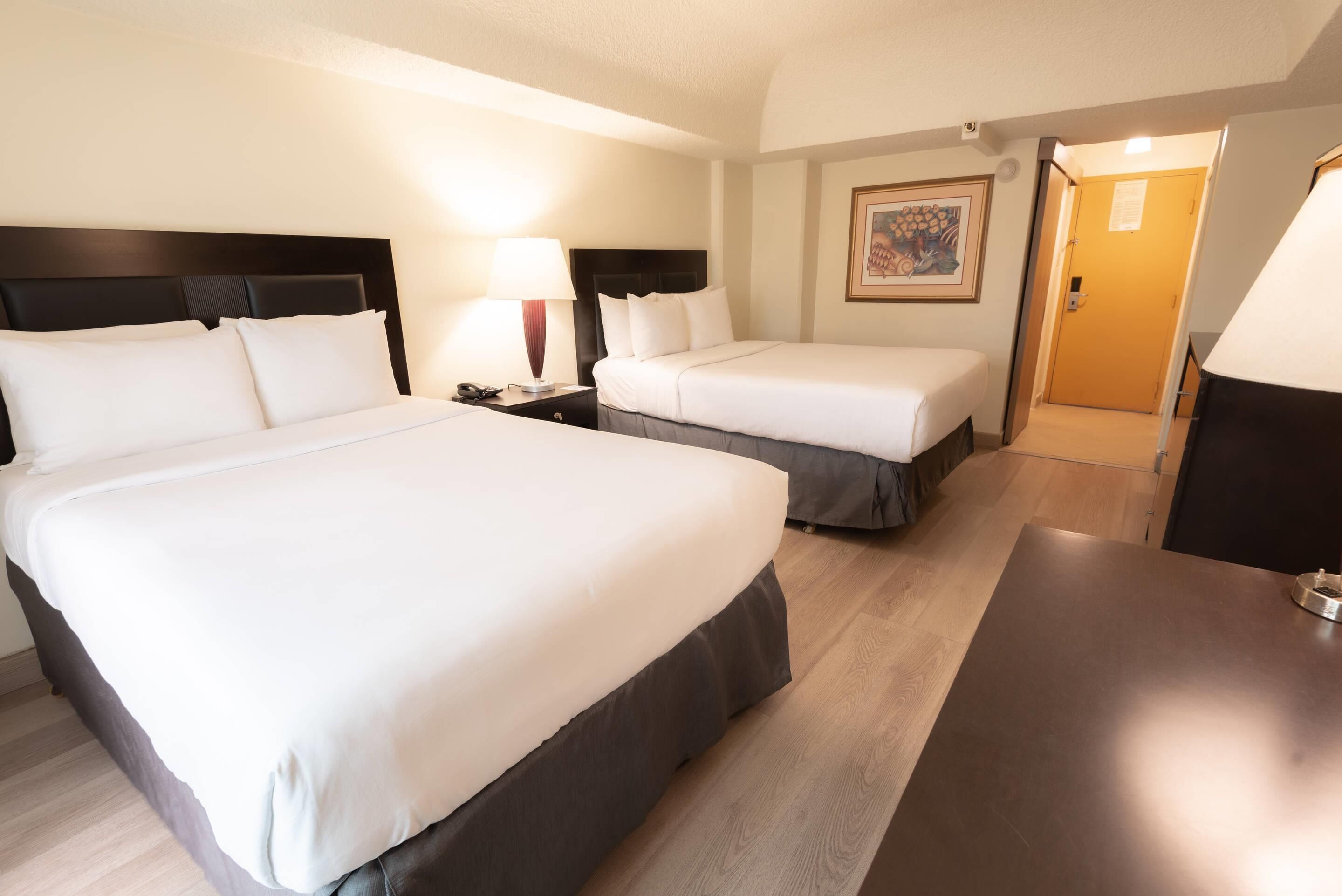 Suite, 2 Bedrooms, Balcony