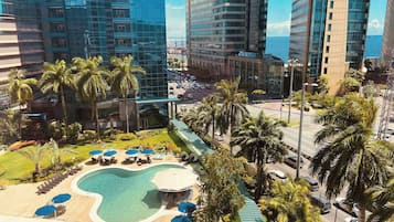 Outdoor pool, pool umbrellas