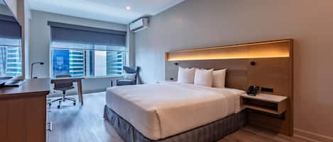 Suite, 2 camas matrimoniales, para no fumadores | Ropa de cama hipoalergénica y caja de seguridad en la habitación