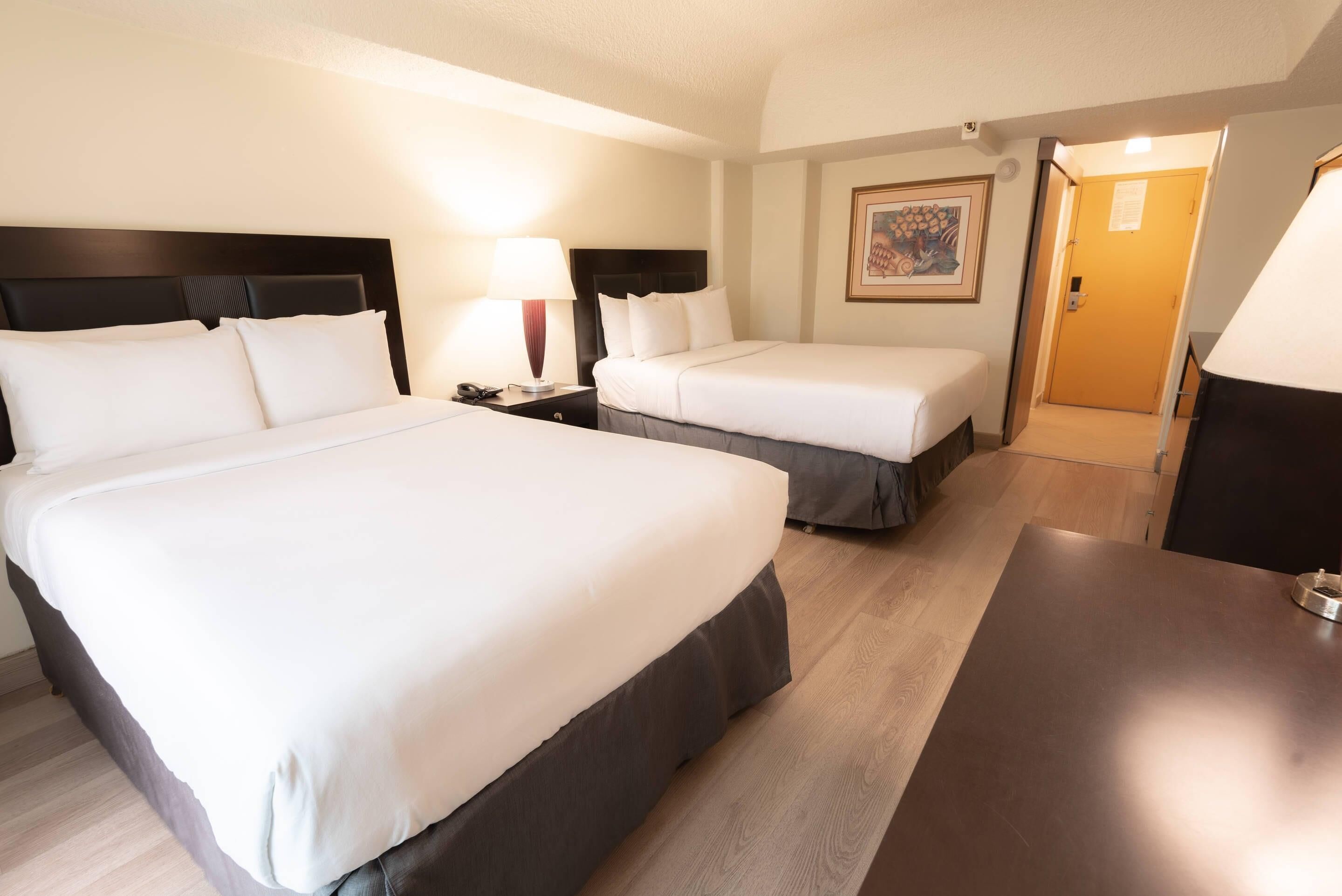 Suite, 2 Bedrooms, Balcony