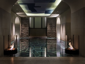 Piscine couverte