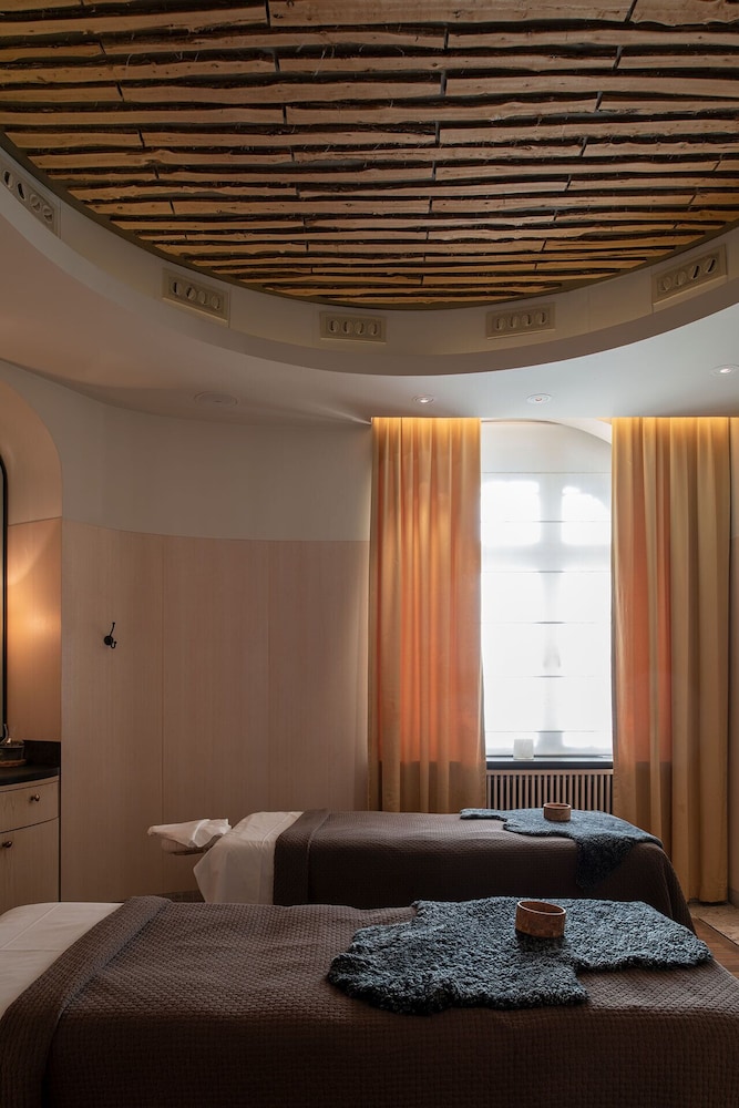Grand Hôtel by null