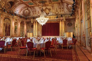 Banquet hall