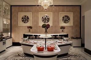 Päivittäinen buffetaamiainen (475 SEK per henkilö)