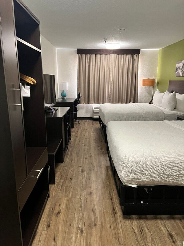Standard Room, 2 Queen Beds, Non Smoking