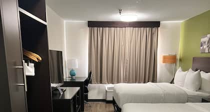 Sleep Inn & Suites Salina I-135
