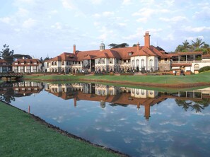 Exterior - Windsor Golf Hotel & Country Club (Nairobi)
