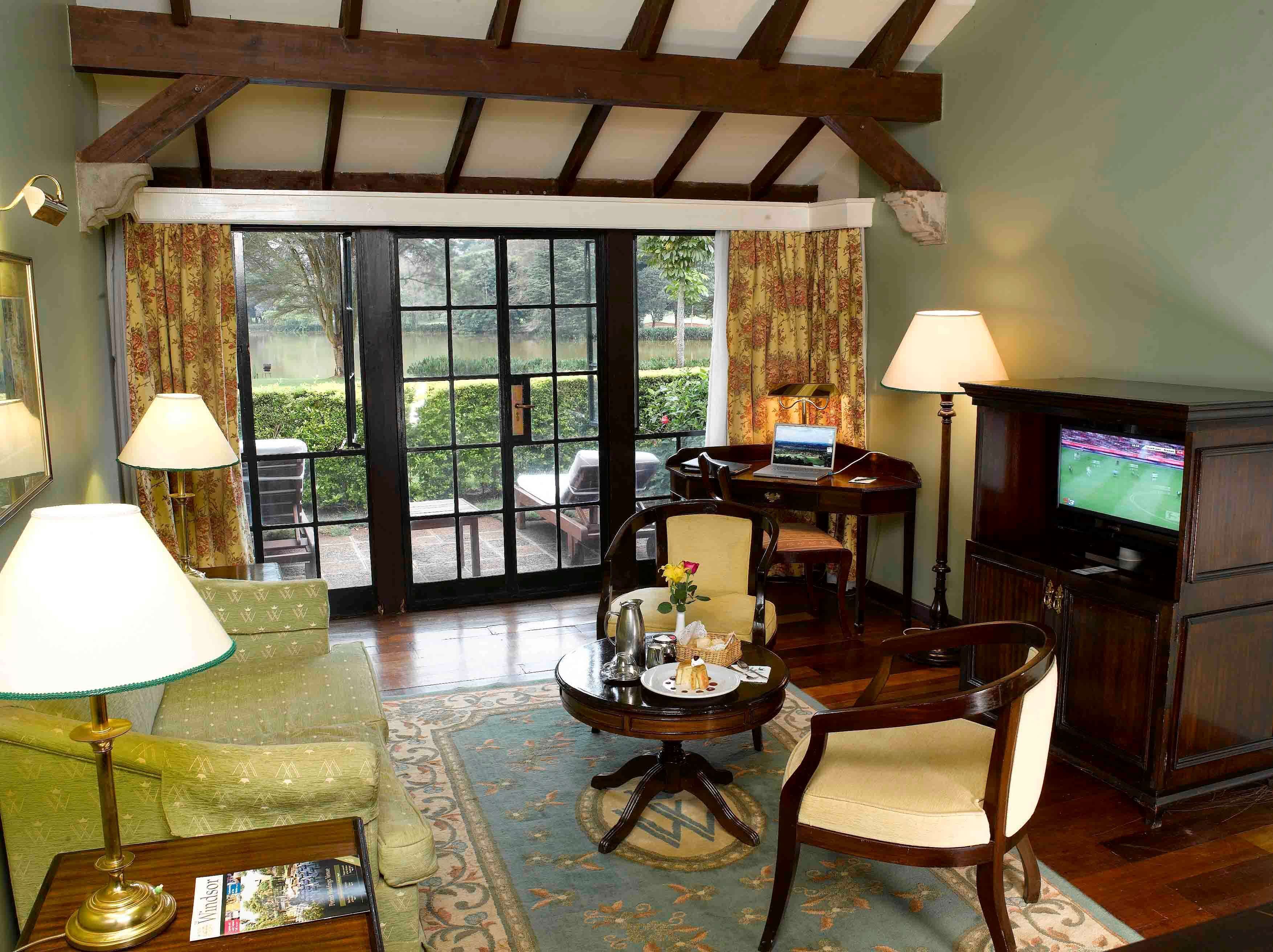 egyptian cotton sheets, premium bedding, in-room safe