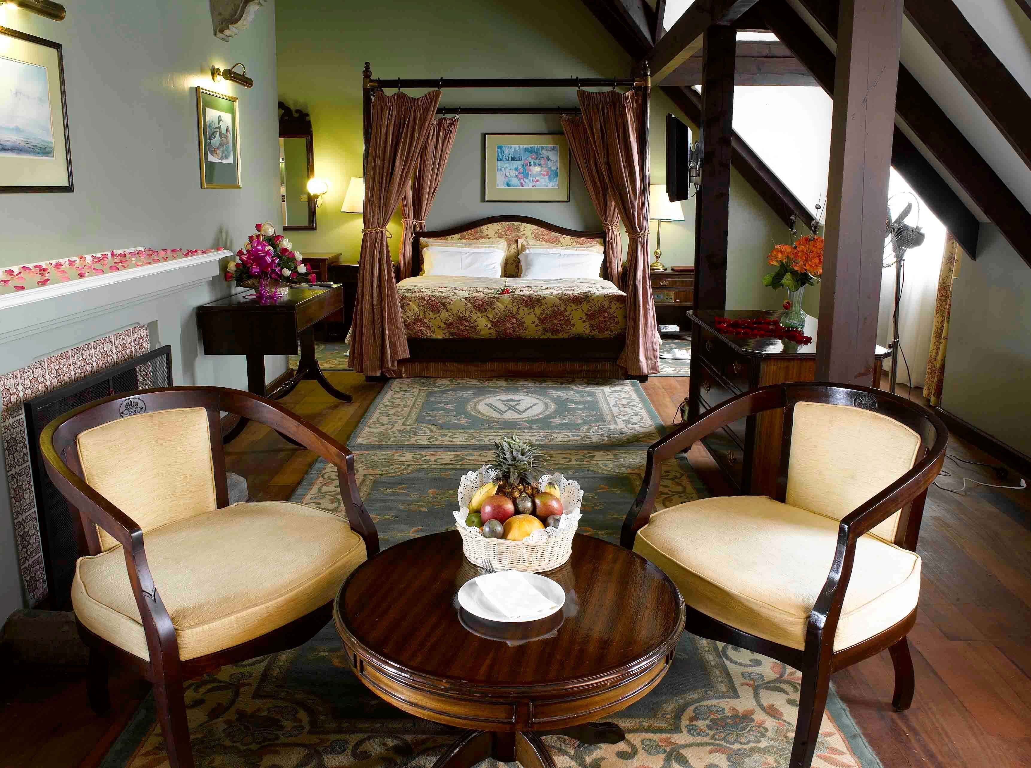 egyptian cotton sheets, premium bedding, in-room safe