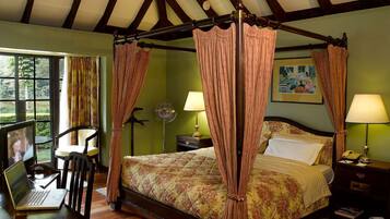 Egyptian cotton sheets, premium bedding, in-room safe