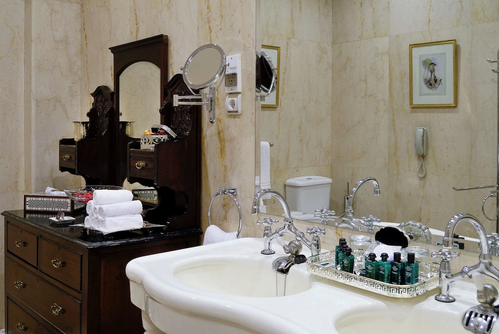Sofitel Winter Palace Luxor by null