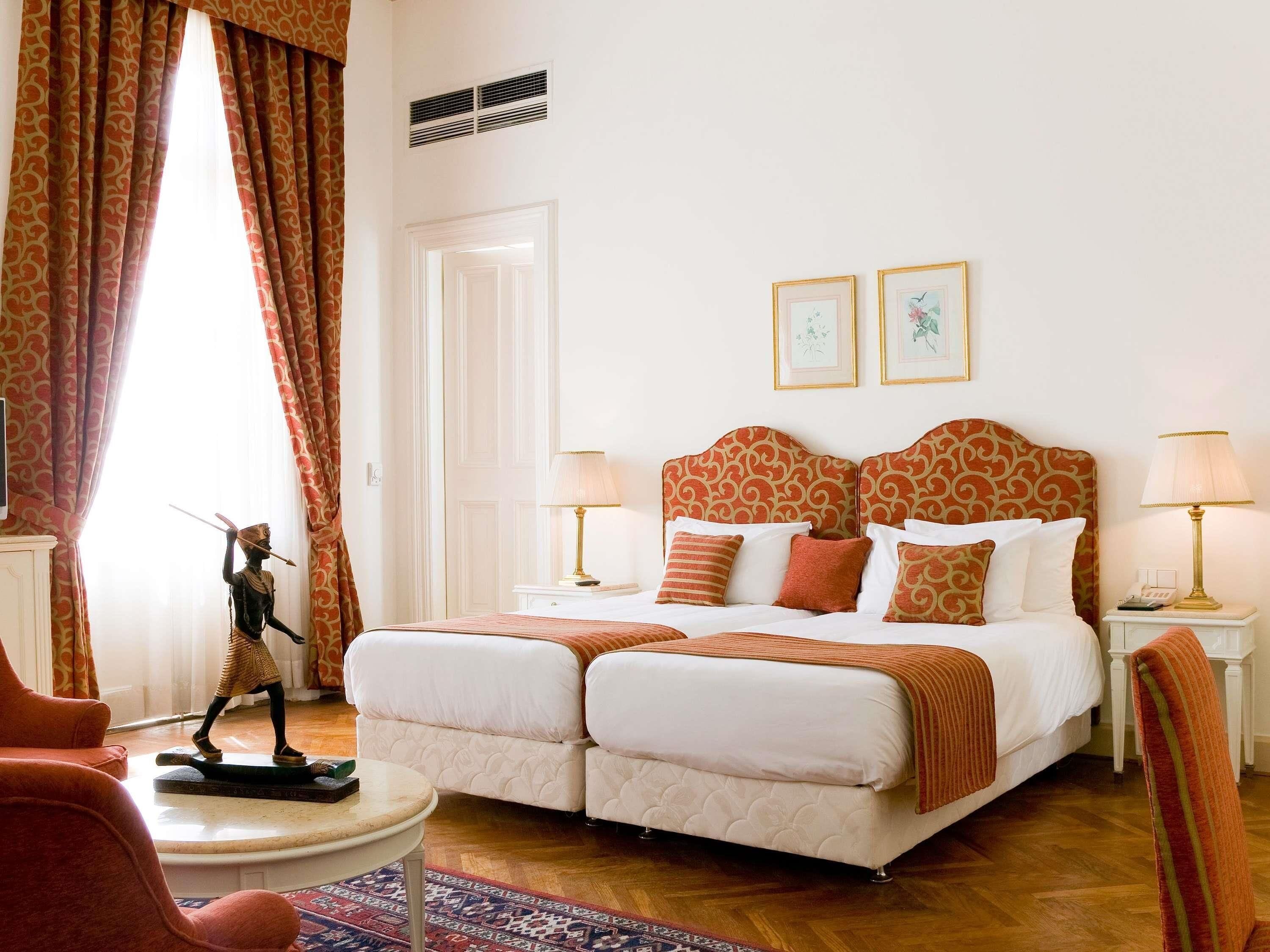 高級寢具、舒適加層、迷你吧、客房內保險箱