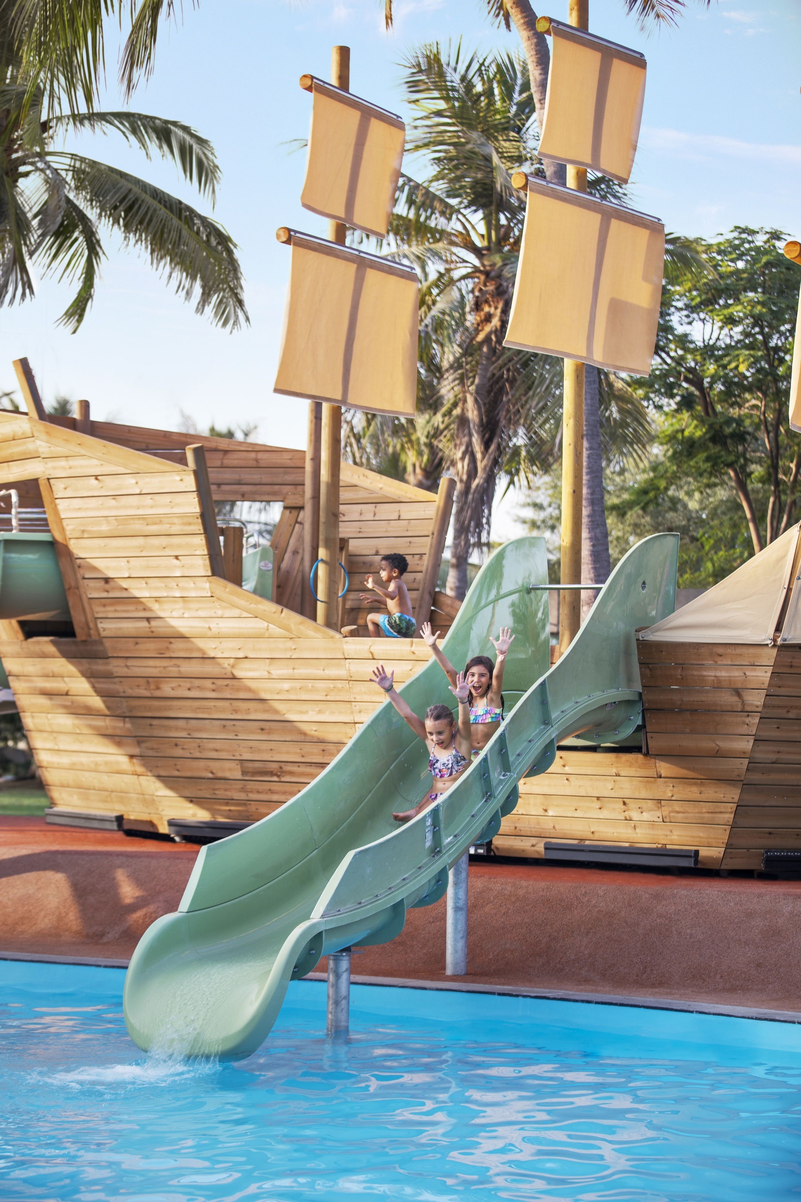 Children’s play area – outdoor