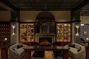 2 间餐厅，供应早餐