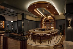 2 间餐厅，供应早餐