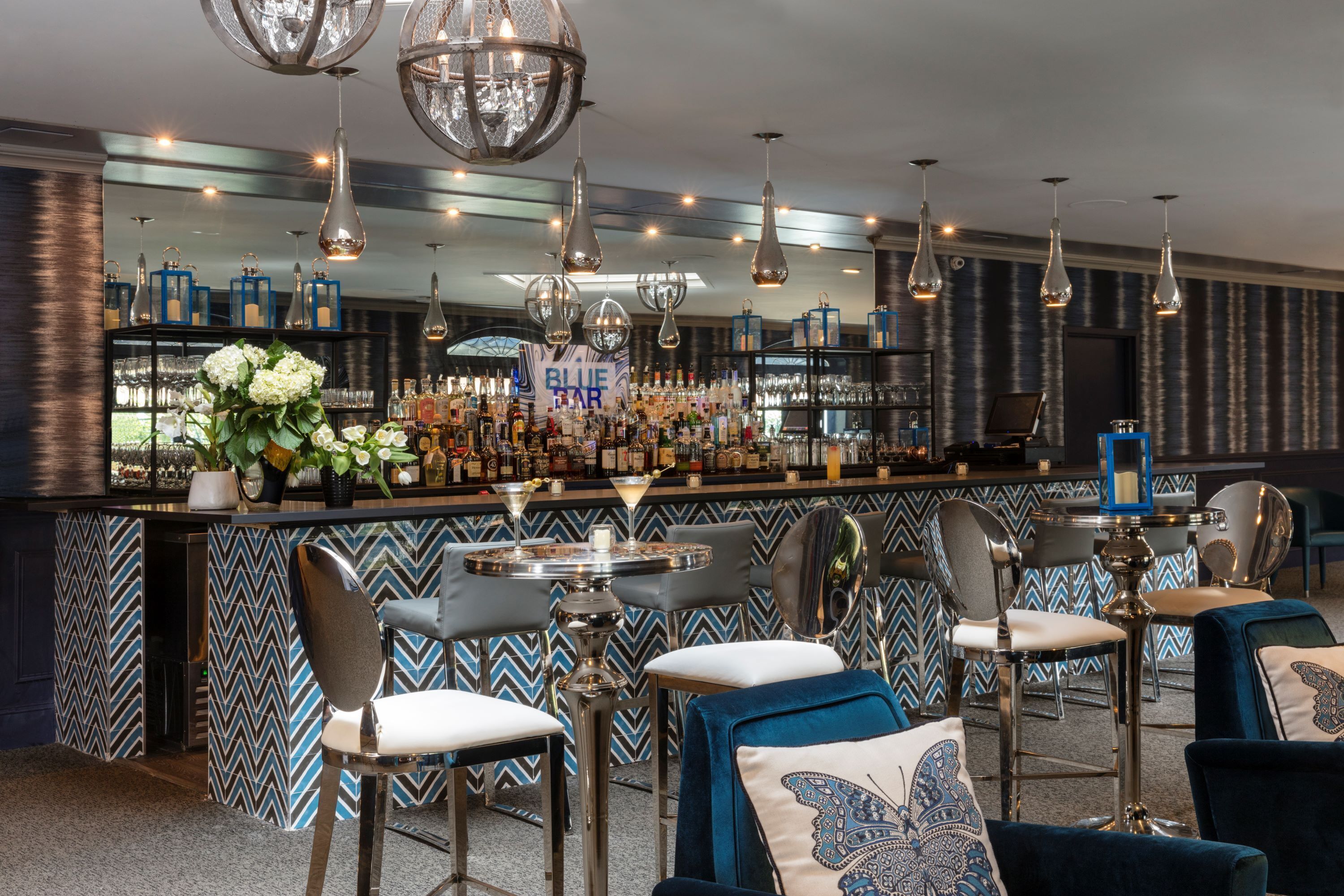 2 baaria, urheilubaari