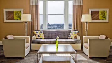 Premium bedding, down comforters, in-room safe, individually furnished