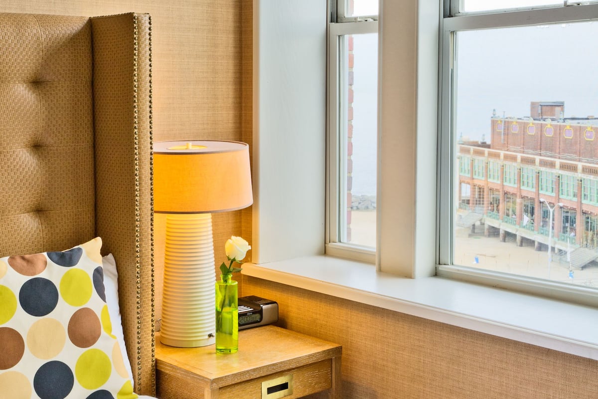 Premium bedding, down comforters, in-room safe, individually furnished