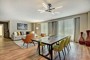 تلفزيون ذكي، برامج وأفلام نتفليكس