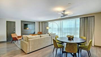 In-room safe, desk, iron/ironing board, free cribs/infant beds