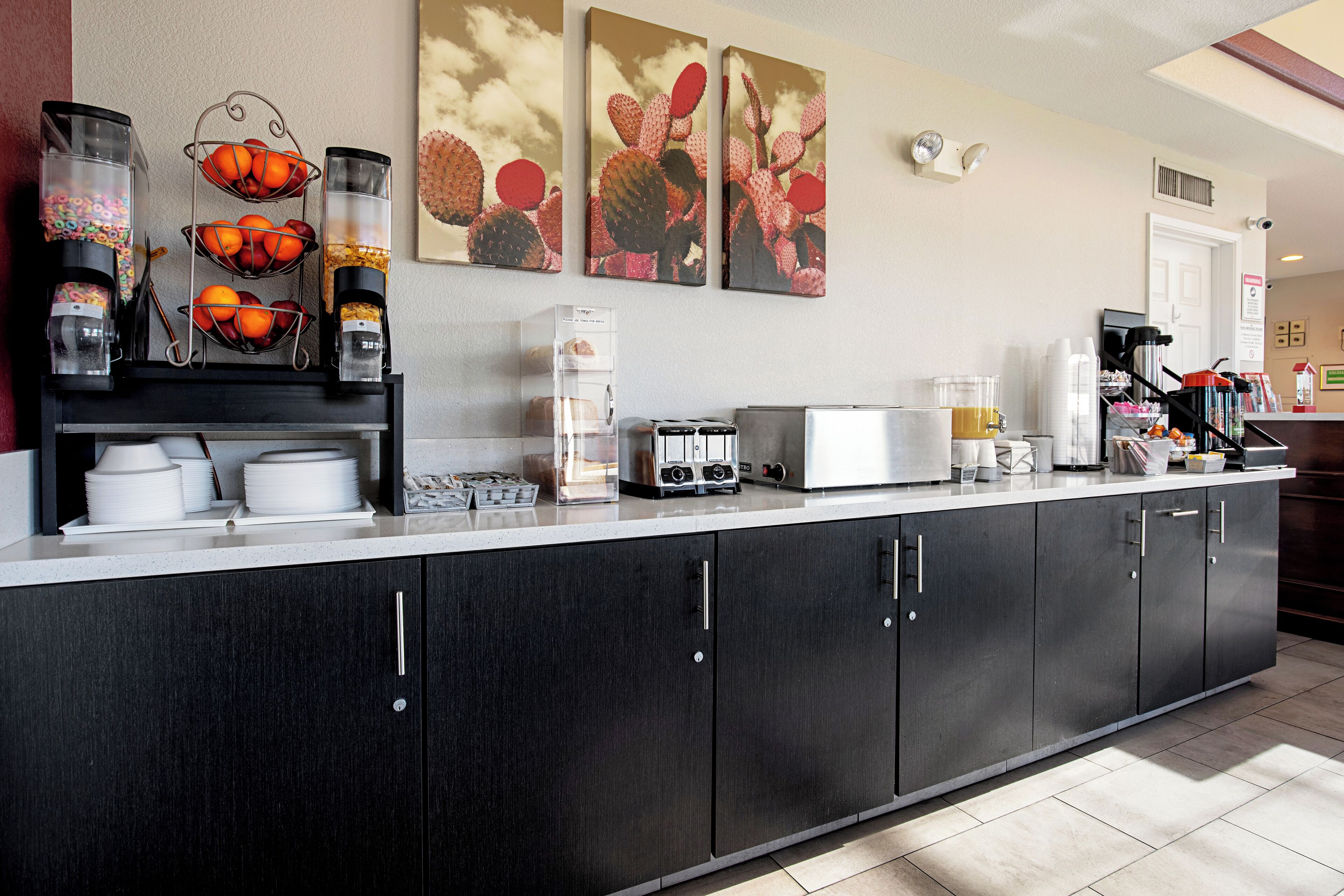 Free daily continental breakfast