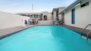 Udendørs pool
