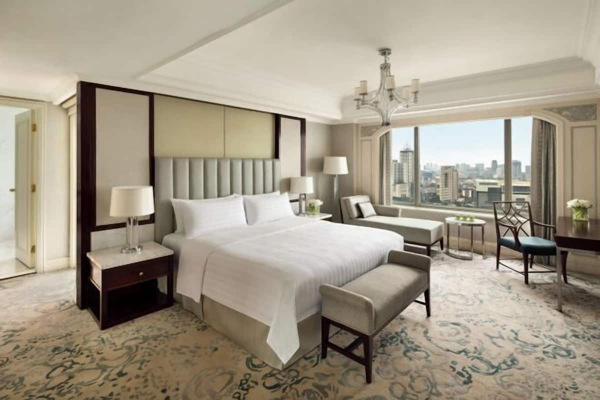 Premium bedding, down comforters, pillowtop beds, minibar