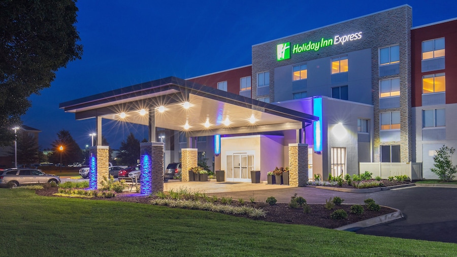 Holiday Inn Express Chesapeake - Norfolk by IHG