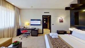 ห้องดีลักซ์, เตียงควีนไซส์ 1 เตียง | เครื่องนอนระดับพรีเมียม, ผ้านวมขนเป็ด, มินิบาร์, ตู้นิรภัยในห้องพัก