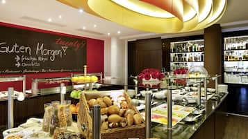 Breakfast, lunch, dinner served; international cuisine