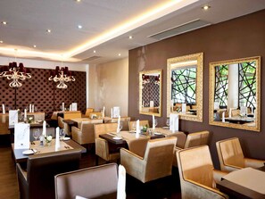 Frühstück, Mittagessen, Abendessen, internationale Küche 