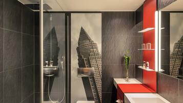 1 bedroom, premium bedding, Select Comfort beds, in-room safe