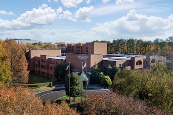DoubleTree Suites by Hilton Charlotte - SouthPark