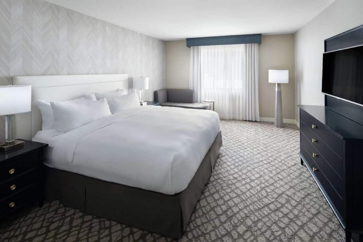 Allergikerbettwaren, Zimmersafe, Schreibtisch