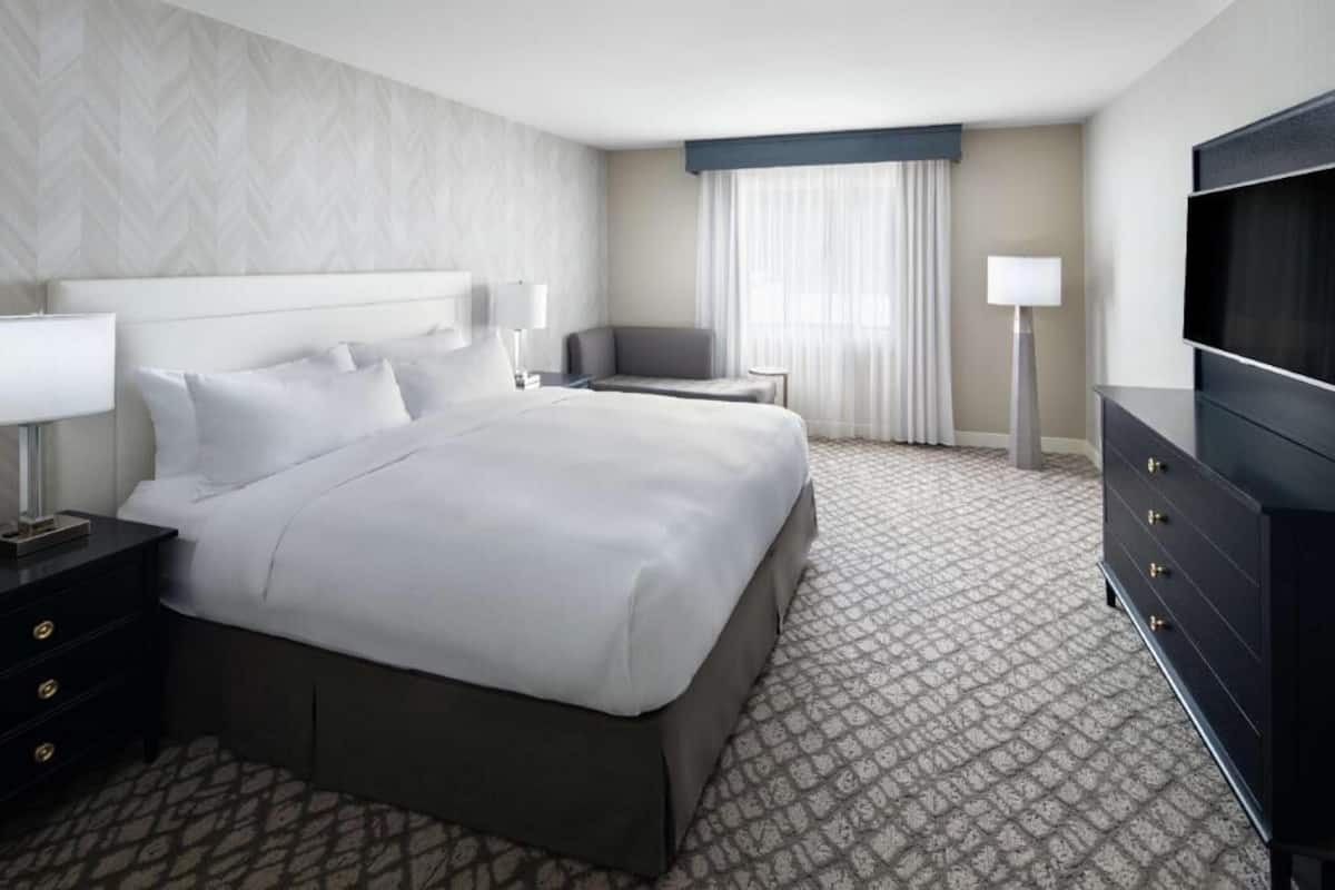 Allergikerbettwaren, Zimmersafe, Schreibtisch