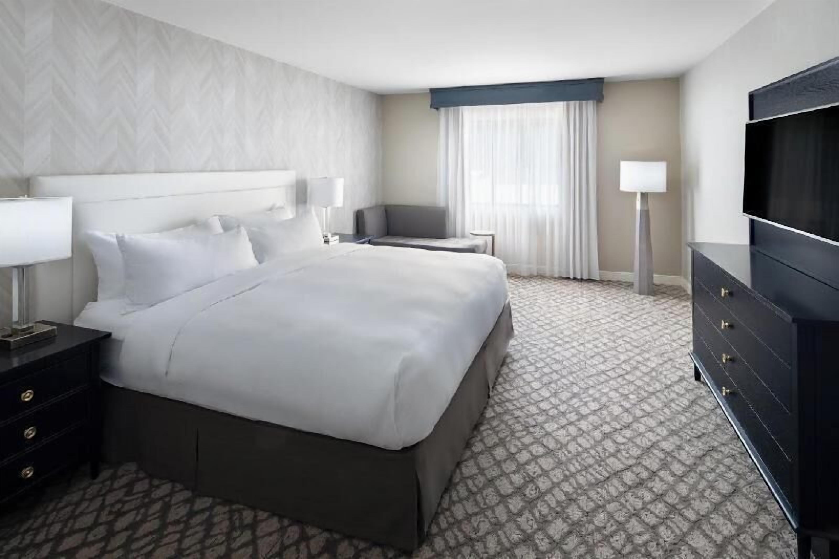 Allergikerbettwaren, Zimmersafe, Schreibtisch