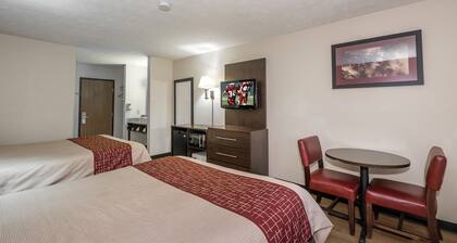 Red Roof Inn & Suites Hermitage