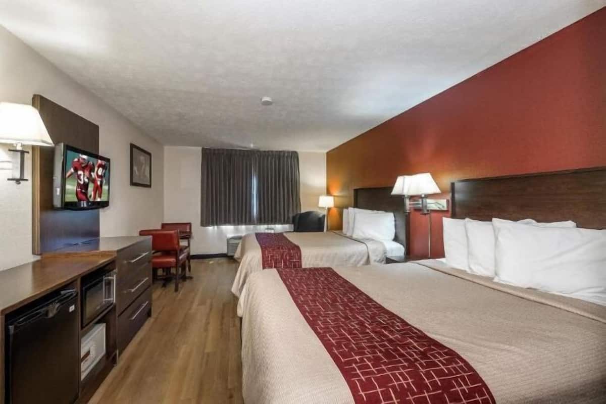 Fer et planche Ă repasser, lit dâappoint (supplĂ©ment)